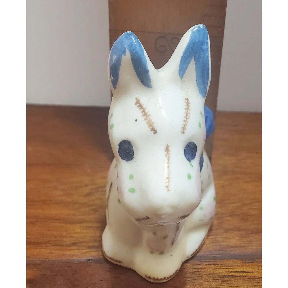 Vintage Cat salt and pepper‎ shakers Japan with stoppers